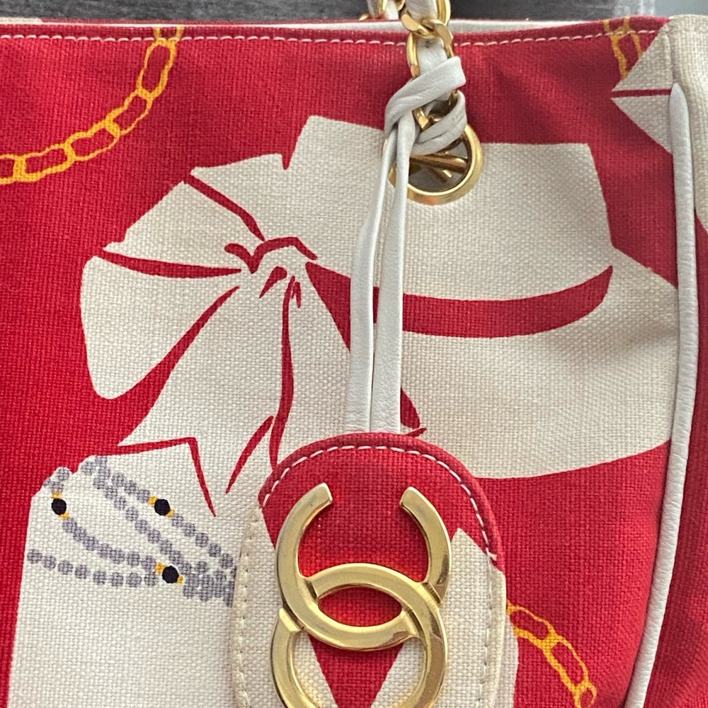 CHANEL Canvas Supermodel print tote - Picture 4 of 10